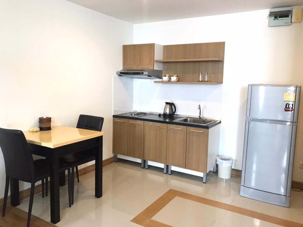 Winner Serviced Apartment Si Maha Phot Екстер'єр фото