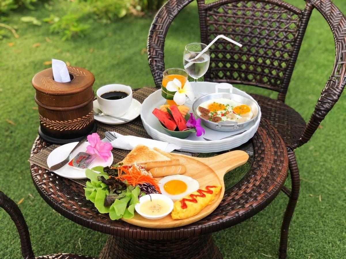 Winner Serviced Apartment Si Maha Phot Екстер'єр фото