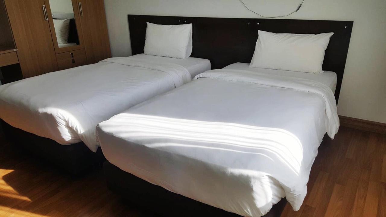 Winner Serviced Apartment Si Maha Phot Екстер'єр фото